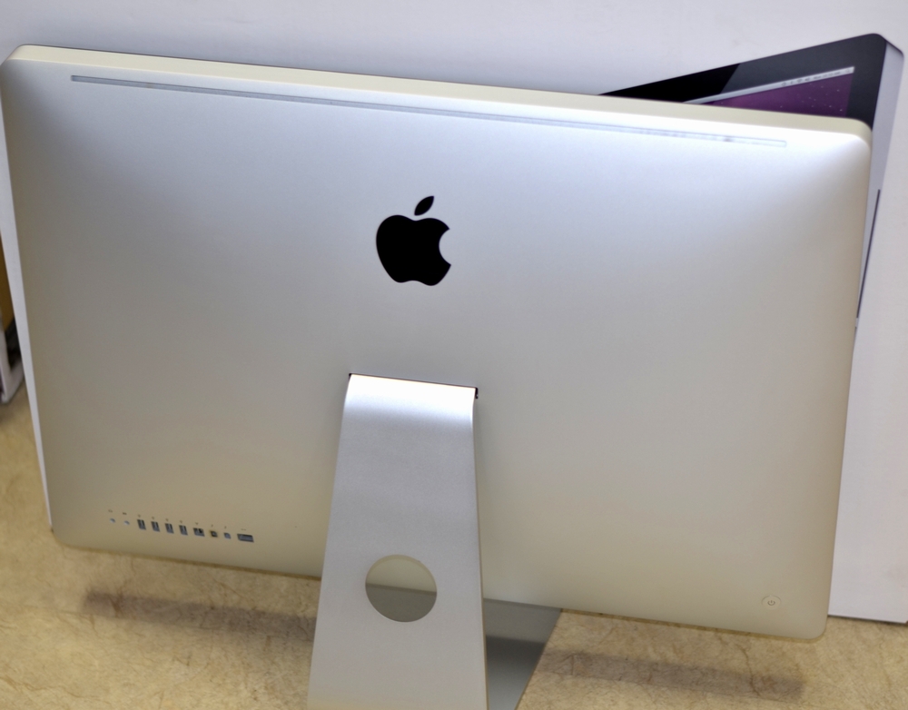 iMac買取ました！iMac 21.5-inch,Late 2009 MC413J/A 12GB
