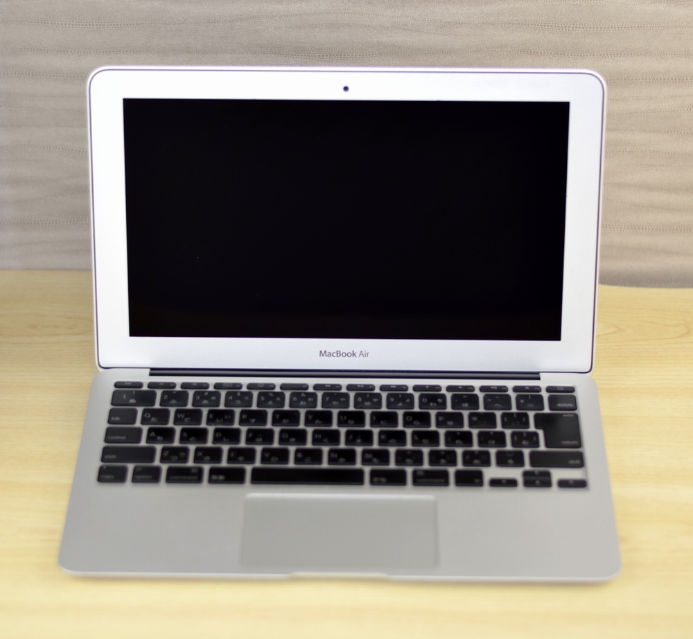 電源が入らないMacBook Air買取ました！11-inch,Late 2010 MC505J/A、壊れたMacの買取は、オンラインMac買取ストアにお任せください！